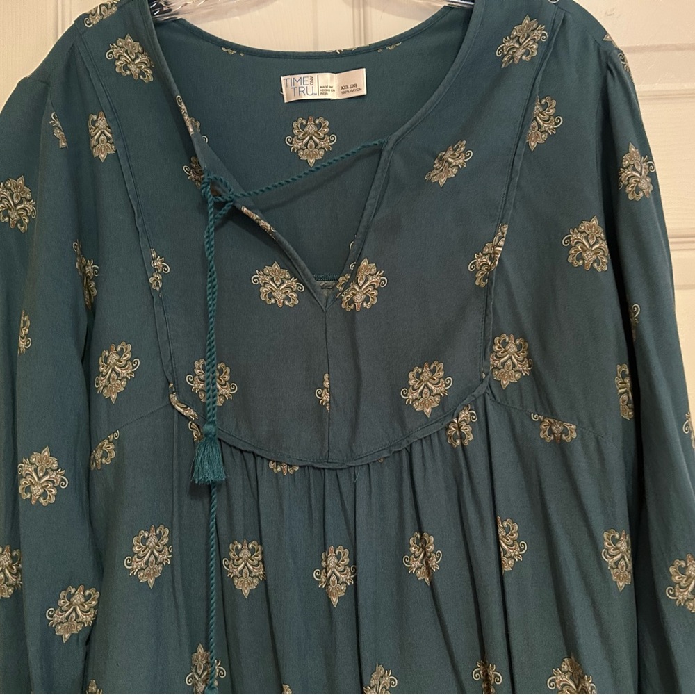 Cute flowy dress